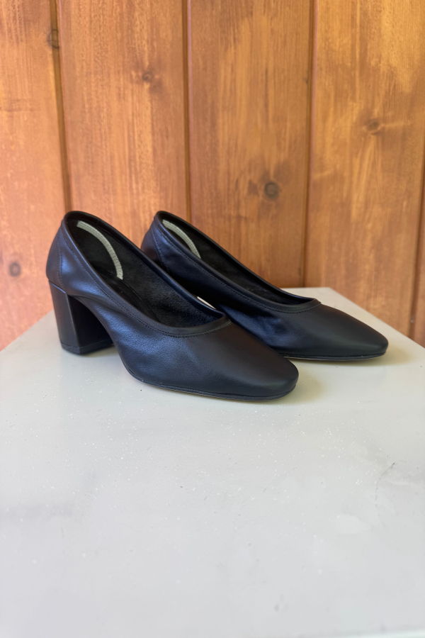 Maryam Nassir Zadeh Anaise Pump - Black