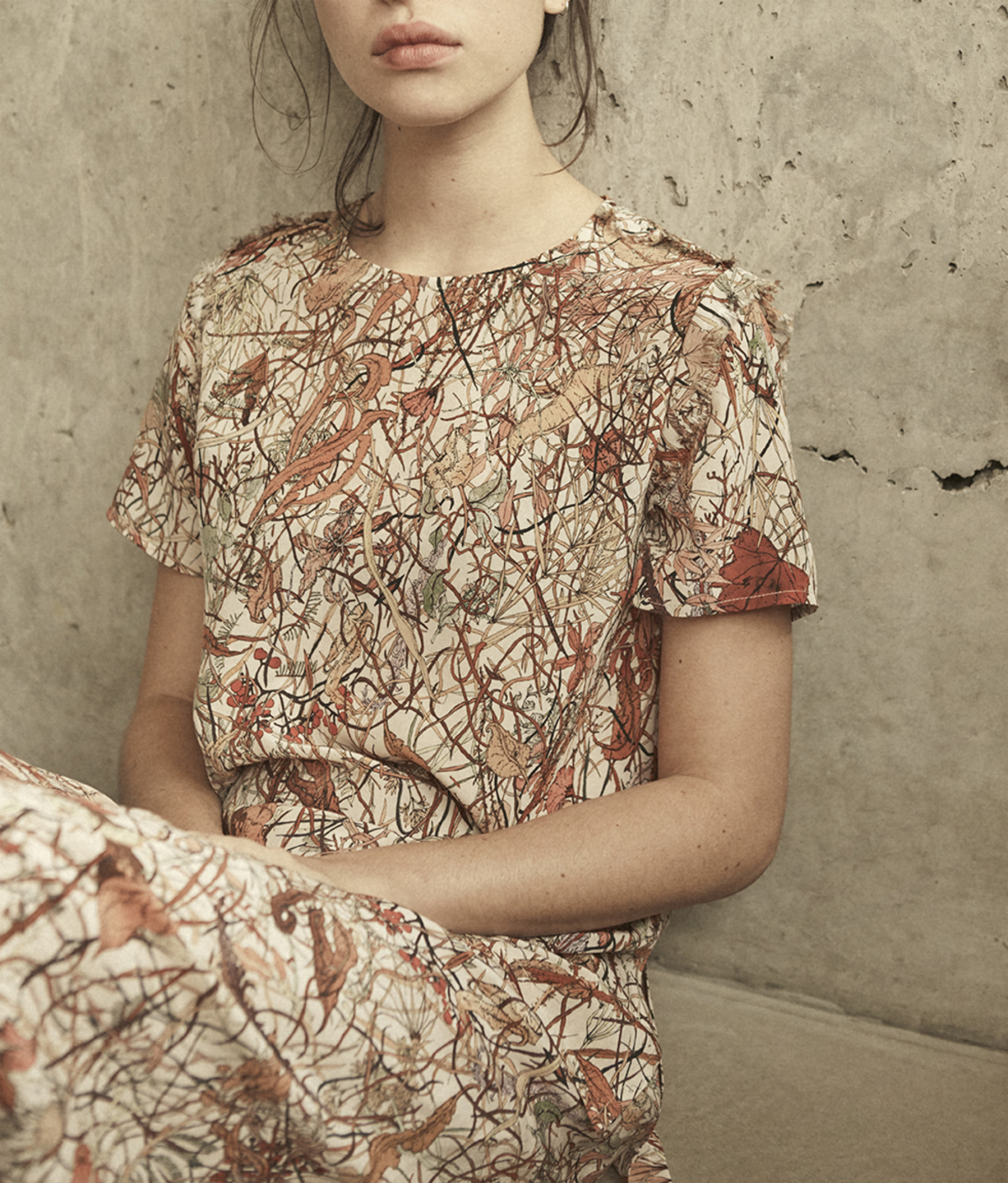 Annie Hamilton CLASSIC TEE - WINTER - Image 4 of 10