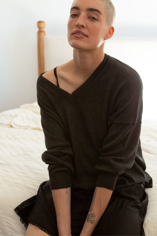 Erica Tanov Pima Cotton V Neck Pullover - Charcoal