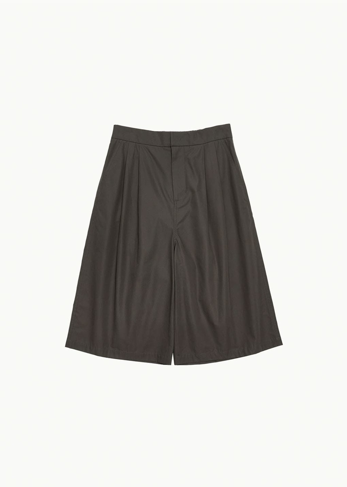 AMOMENTO Two Tuck Wide Shorts - Image 3 of 3
