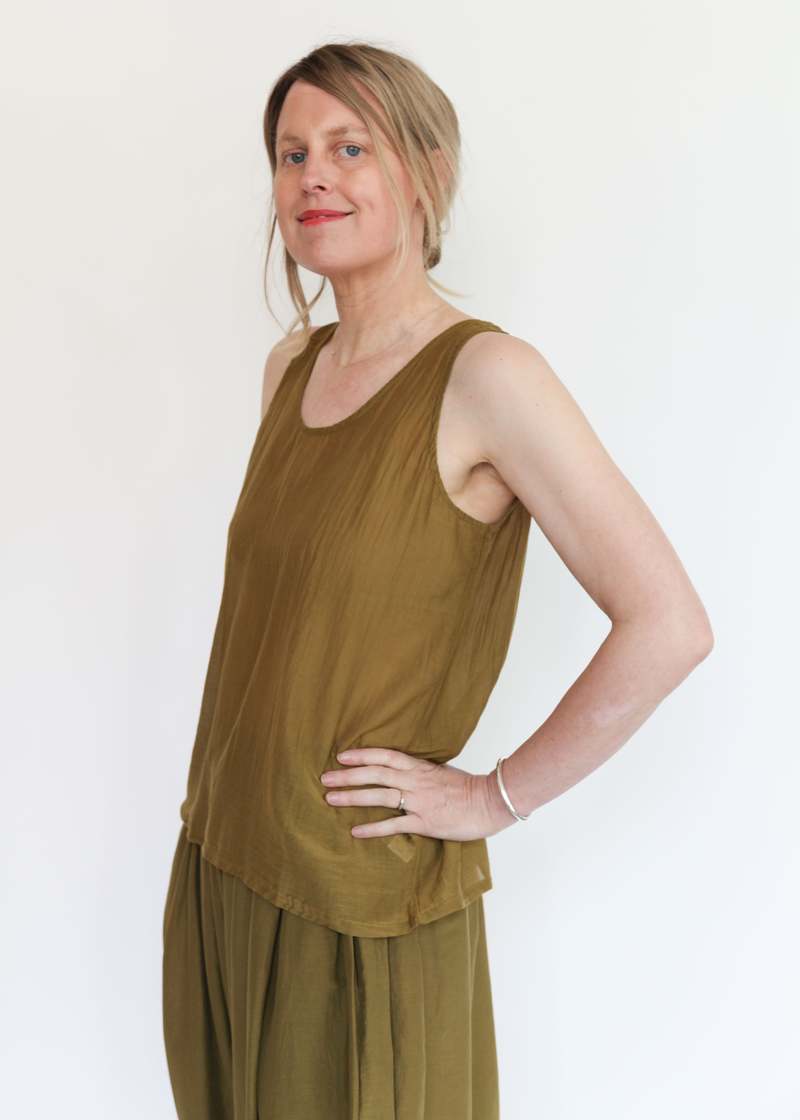 Black Crane Loose Tank Top