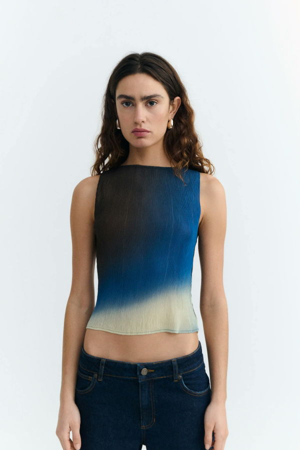Thinking MU Dora Pleated Top