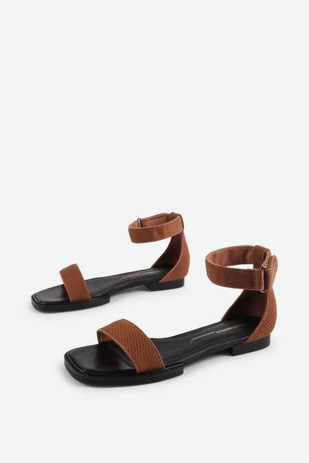 grounds Moopie Leather Sandal - Gray/Ice Gray | Garmentory