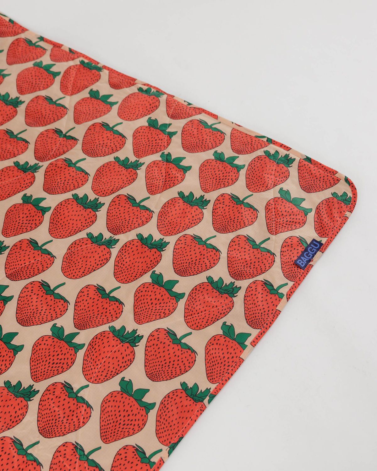 BAGGU Puffy Picnic Blanket - Image 9 of 14