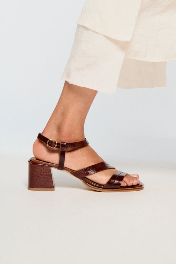 Naguisa Balis Patent Heeled Sandals - Brown