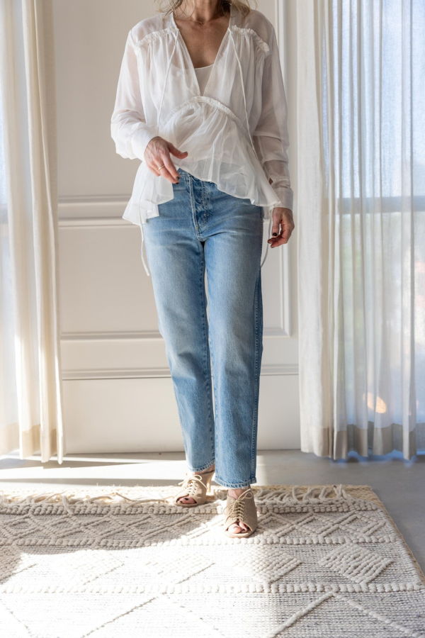 amo denim 143 Mid Rise Slim Jeans