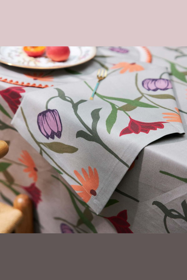 Sophie Williamson Design 6 Napkins Picnic on the Meadow Offcut Version Napkins