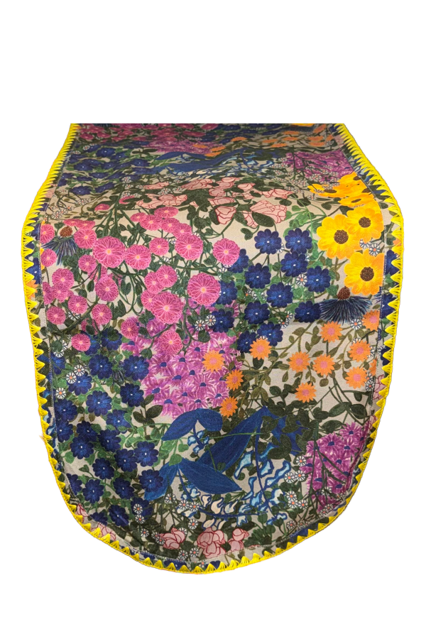 Sophie Williamson Design Pré Fleuri Table Runner