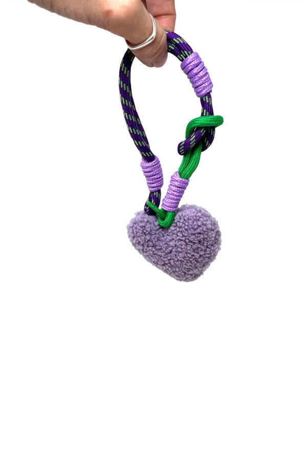 Flânerie Y2K Fuzzy Heart Keychain