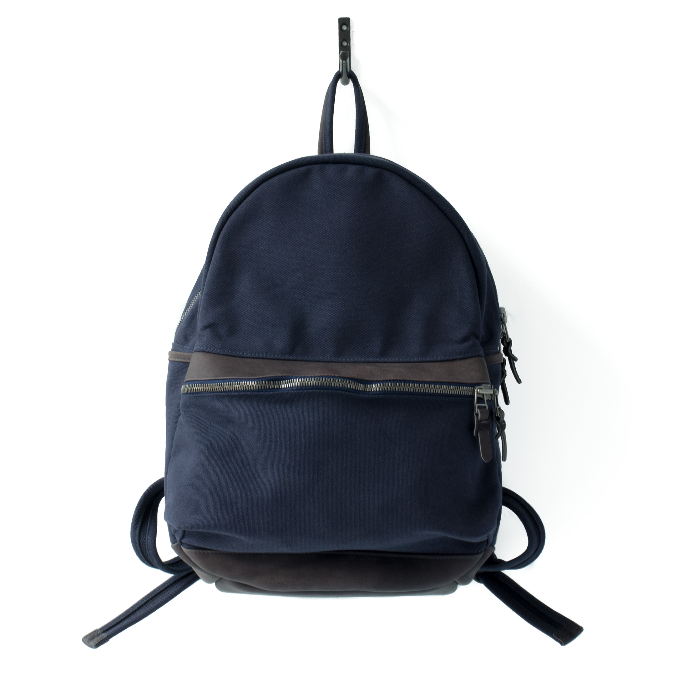 MAKR Round Backpack - NAVY | Garmentory