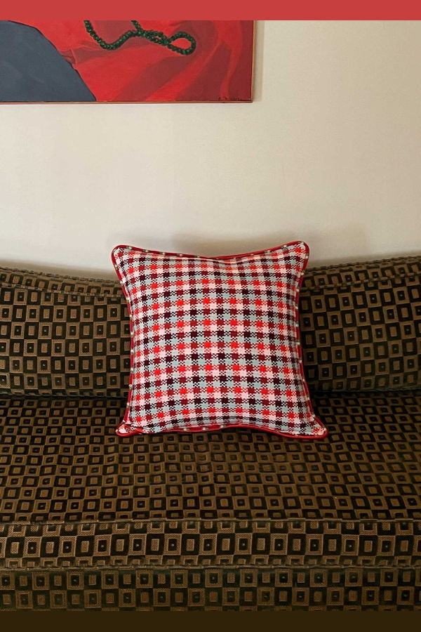Ace & Jig Hug Piped Pillow - Cheeky