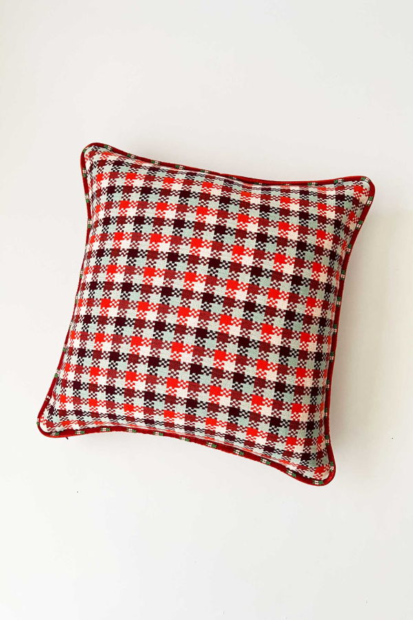 Ace & Jig Hug Piped Pillow - Cheeky