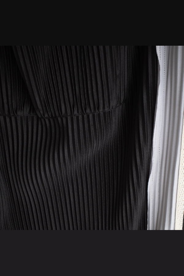 Jungles Panel Pleat Shorts