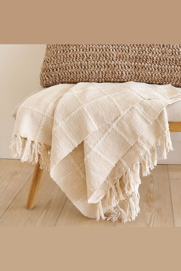 Variously Sea Shell Throw - White