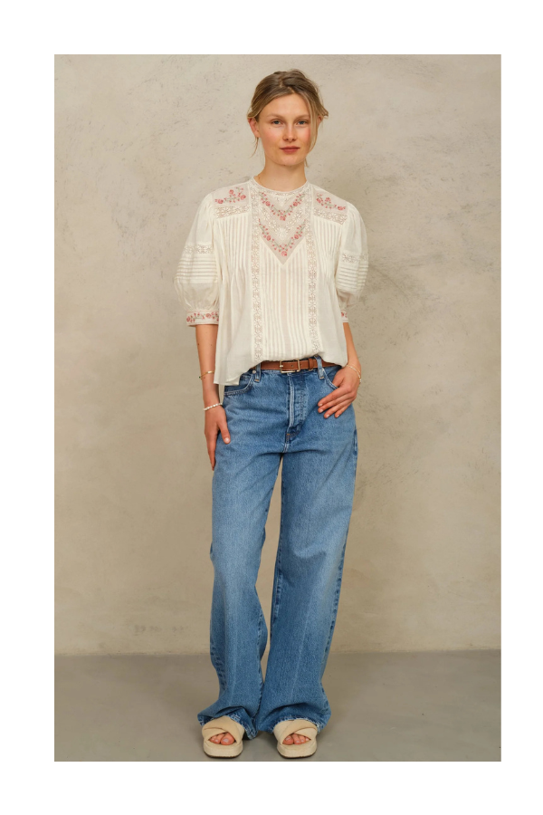 M.A.B.E Fleur Emb Short Sleeve Top
