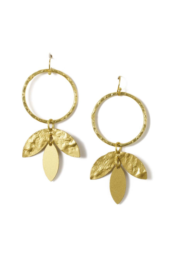 Matr Boomie Aamani Vine Hoop Earring