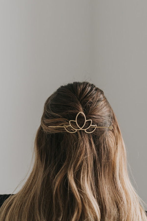 Matr Boomie Kairavini Lotus Hair Slide With Stick