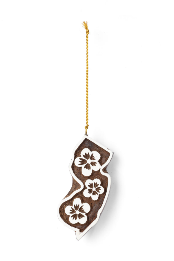 Matr Boomie New Jersey State Violet Ornament - Hand Carved State Flower