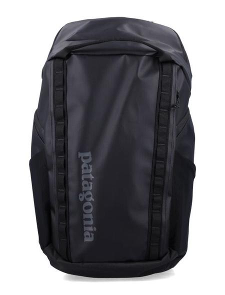 smokey violet patagonia backpacks Atom 8L Sling Bag for which there is an extra compartment in which you can accommodate the water bag Patagonia Nine Trails 26L Backpack