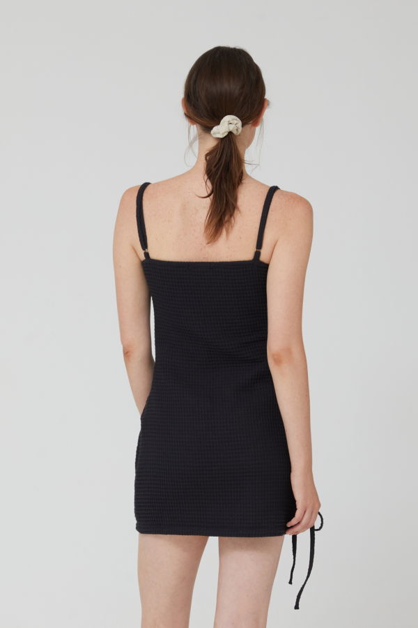 Aniela Parys Waffle Vinyet Dress - black