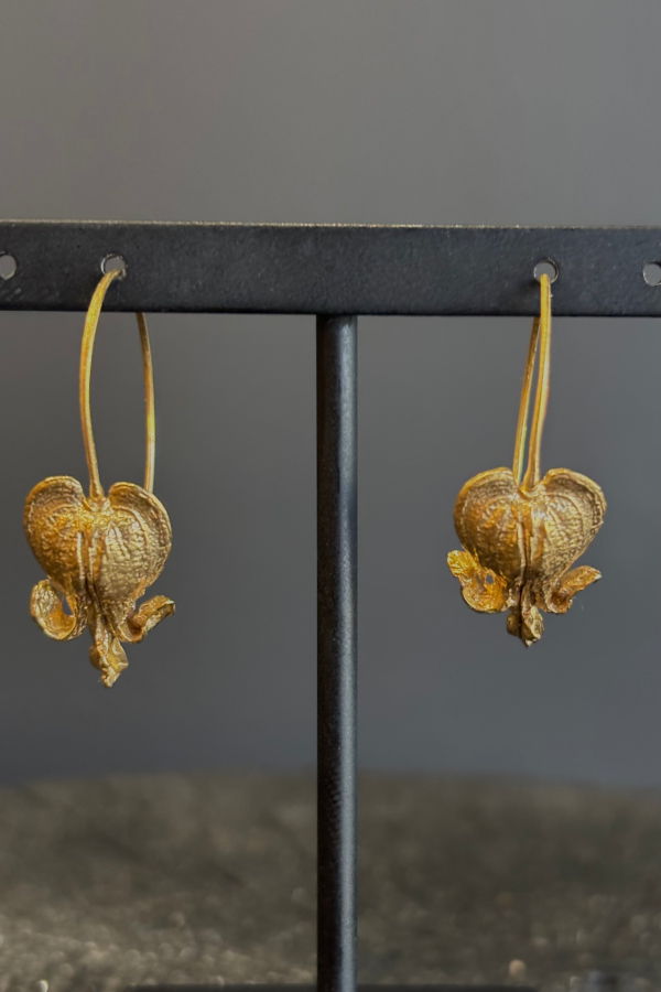 Amber Mahler Bleeding Heart Hoop Earrings 18K Yellow Gold Vermeil