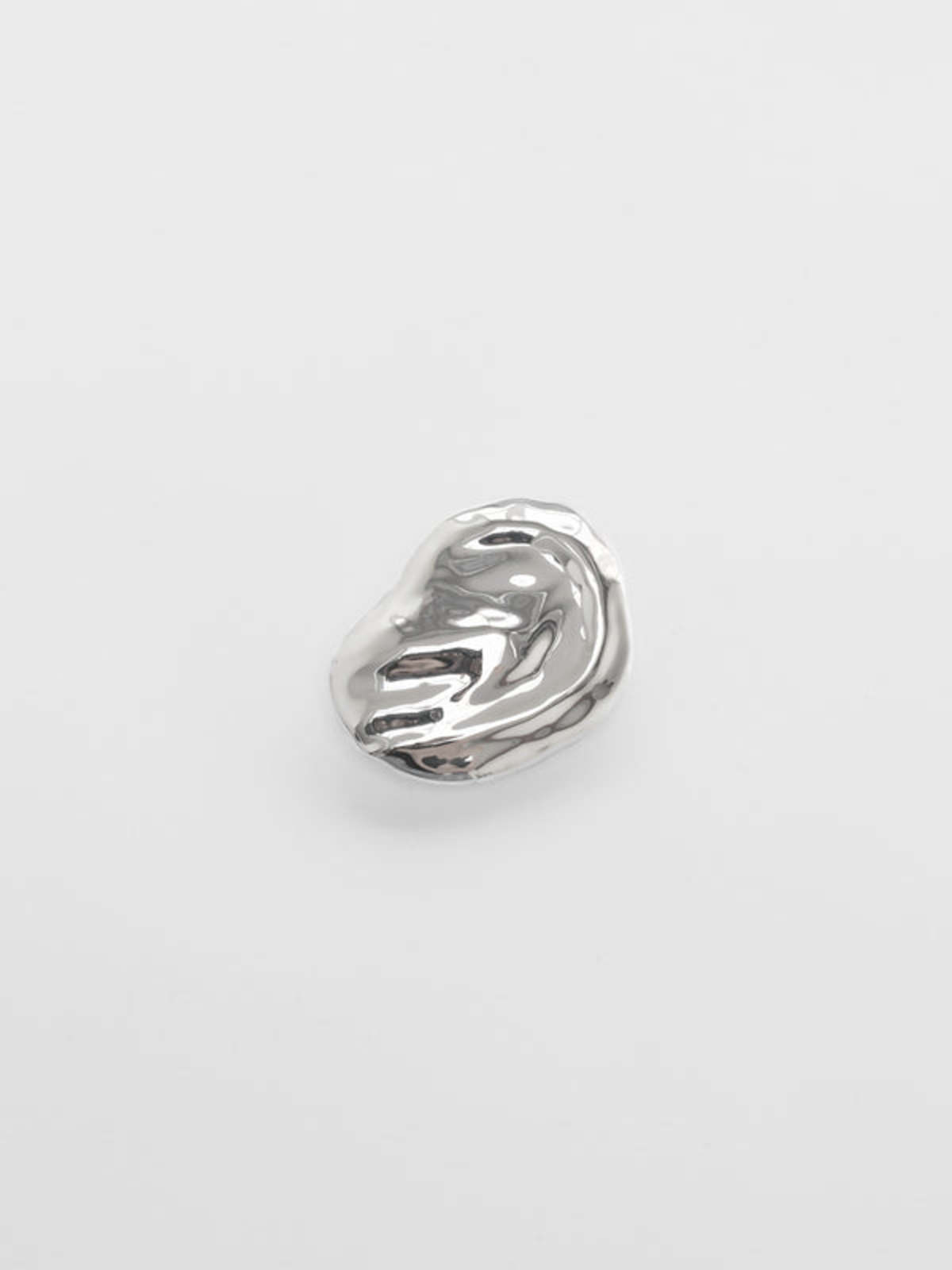 Wolf Circus Bean Barrette - Image 4 of 4