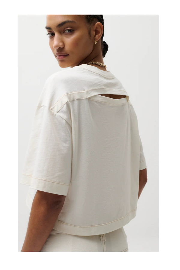 Pistola Mae Tee