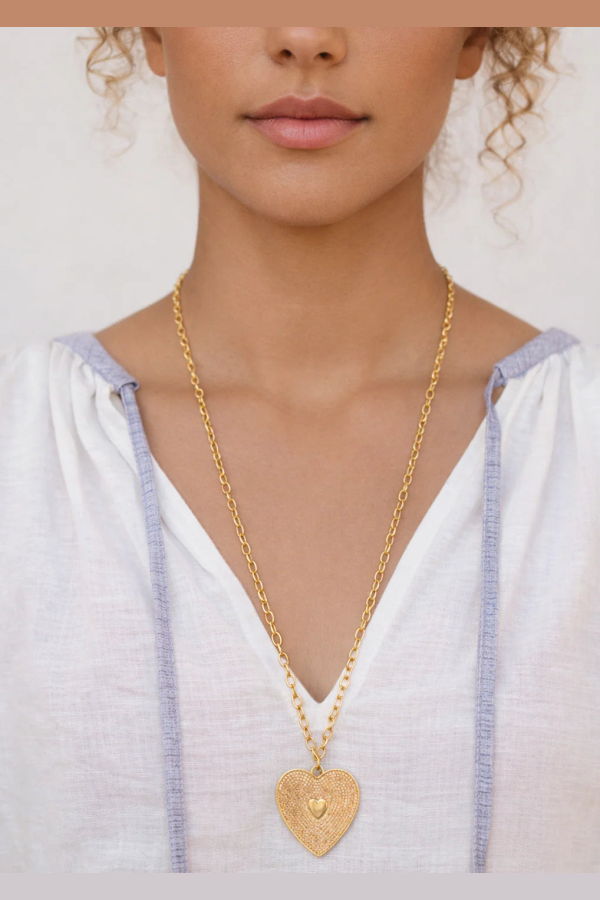 Sara Lashay Del Heart Necklace