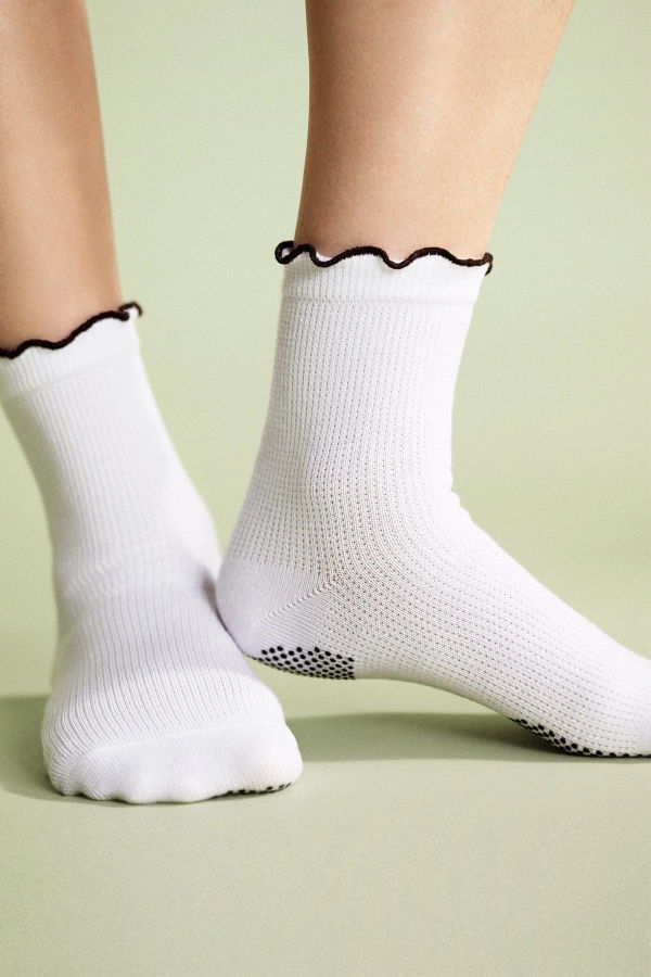 Hansel from Basel Thermal Ruffle Sporty Grip Crew Socks