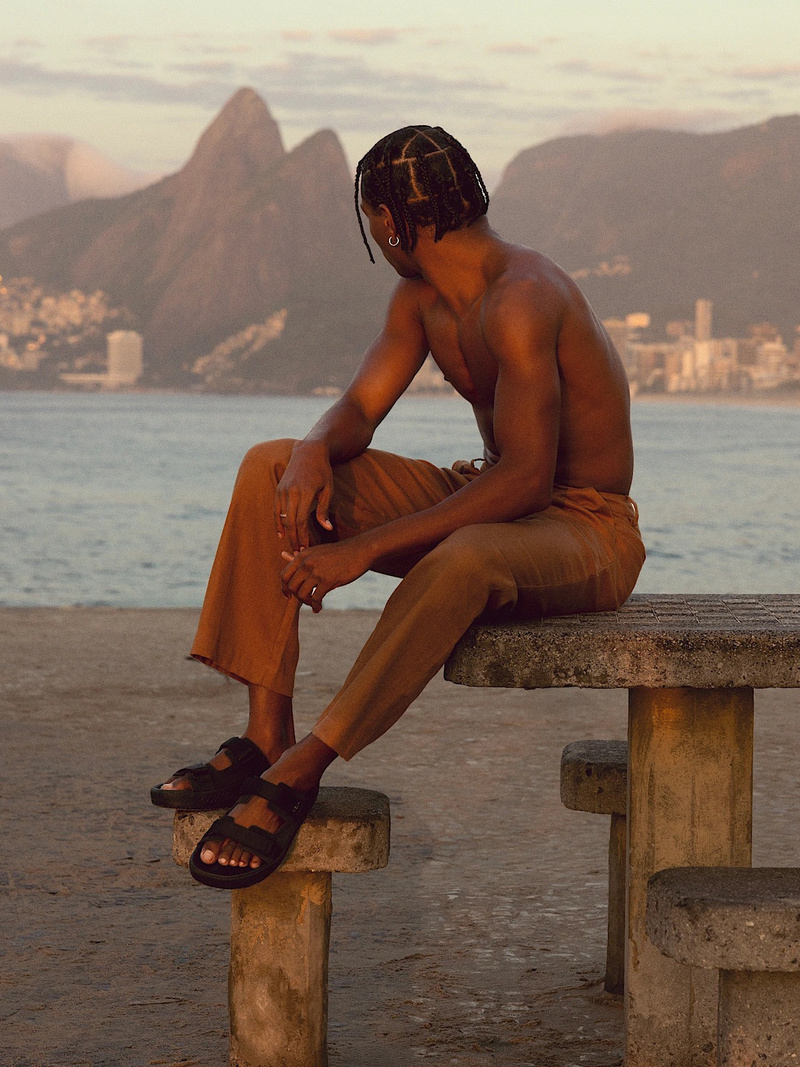 VEJA Arpoador Suede Sandals