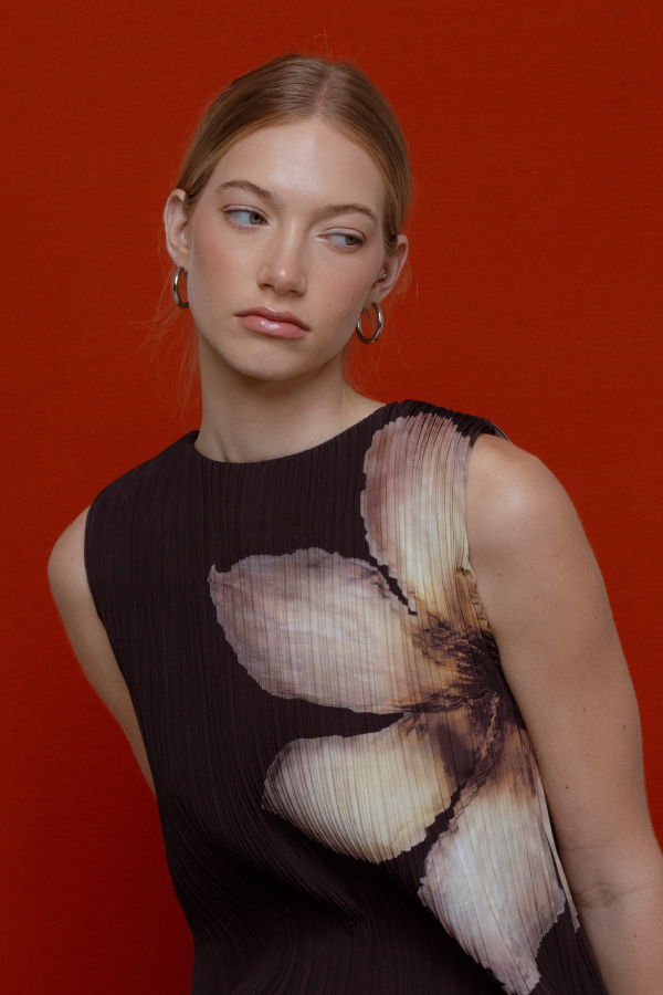 Esthé Pleated Floral Mini Dress