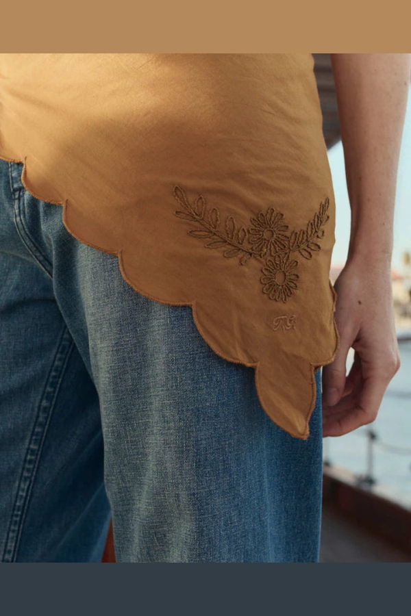 The Great. The Scalloped Bandana - Clay