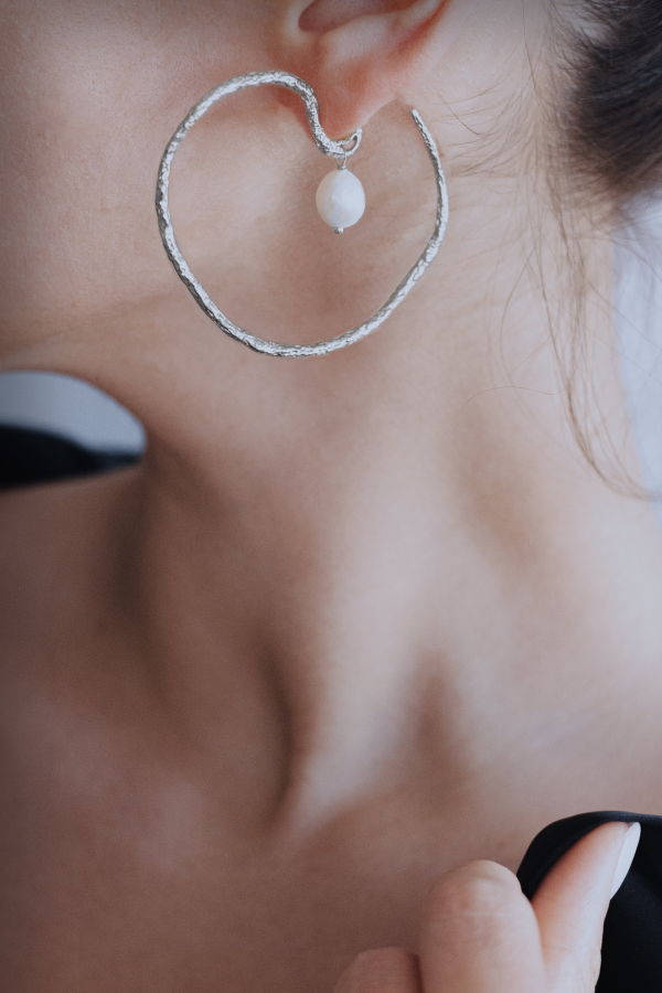 SARAH ANNE MCCRACKEN Aphrodite Hoops Earrings