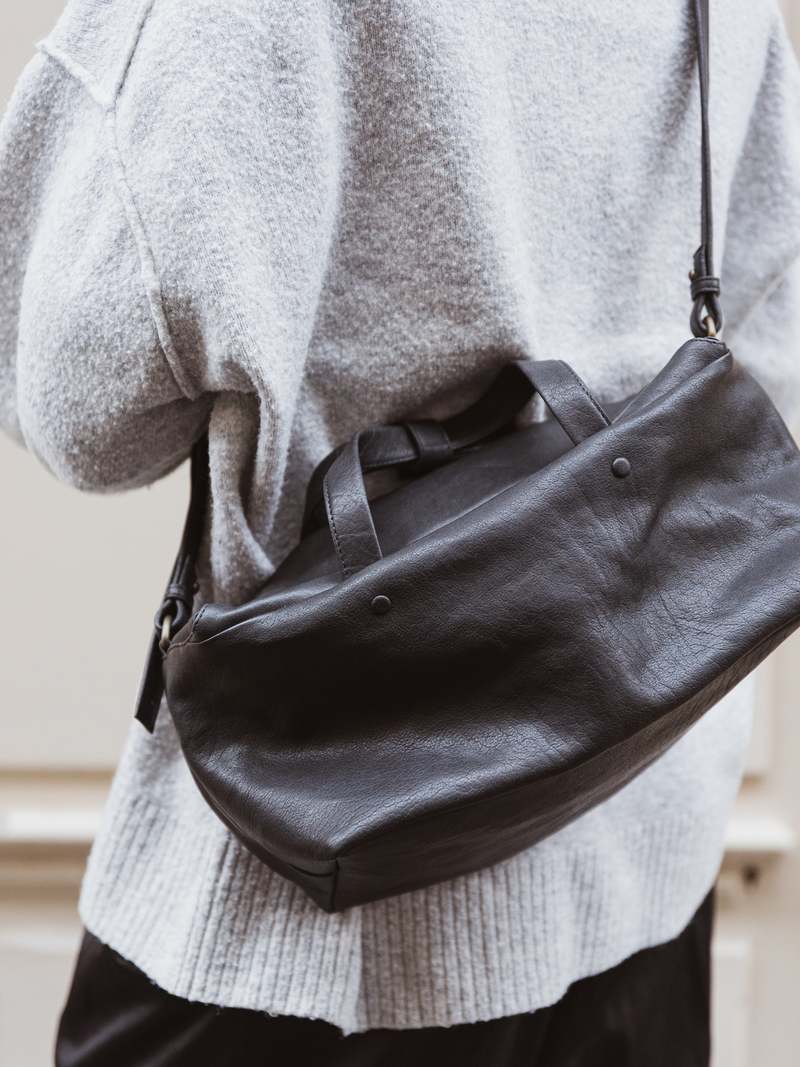 Lihann George Lili Matte Natural Grain Handbag - Deep Espresso