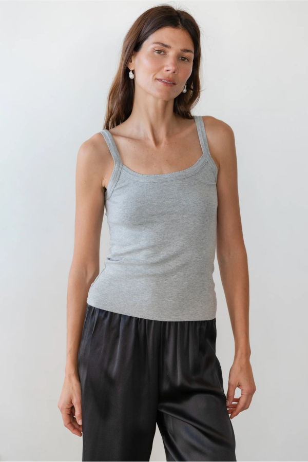 Donni. The Baby Rib Scallop Tank - Heather Grey