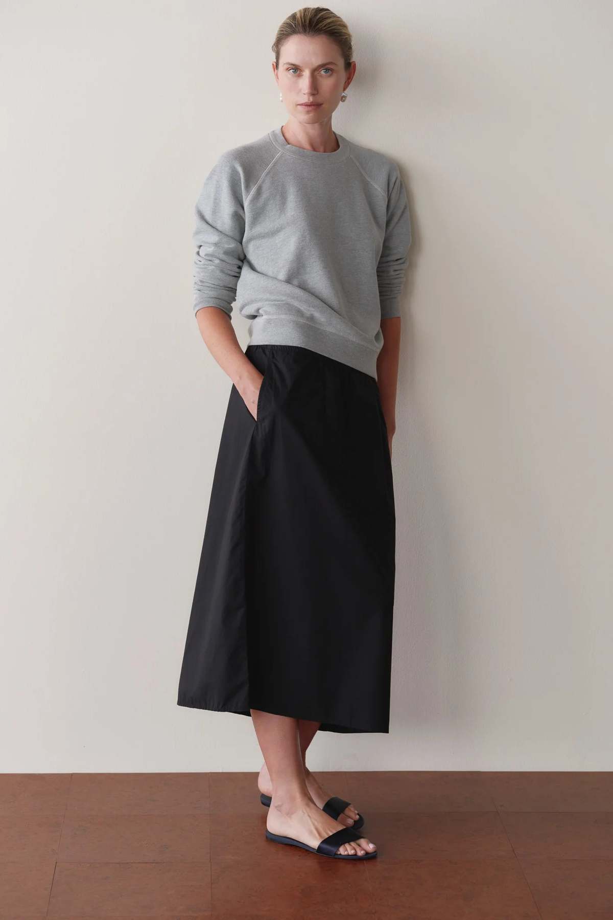 Donni. The Pop Skirt - Jet - Image 4 of 4