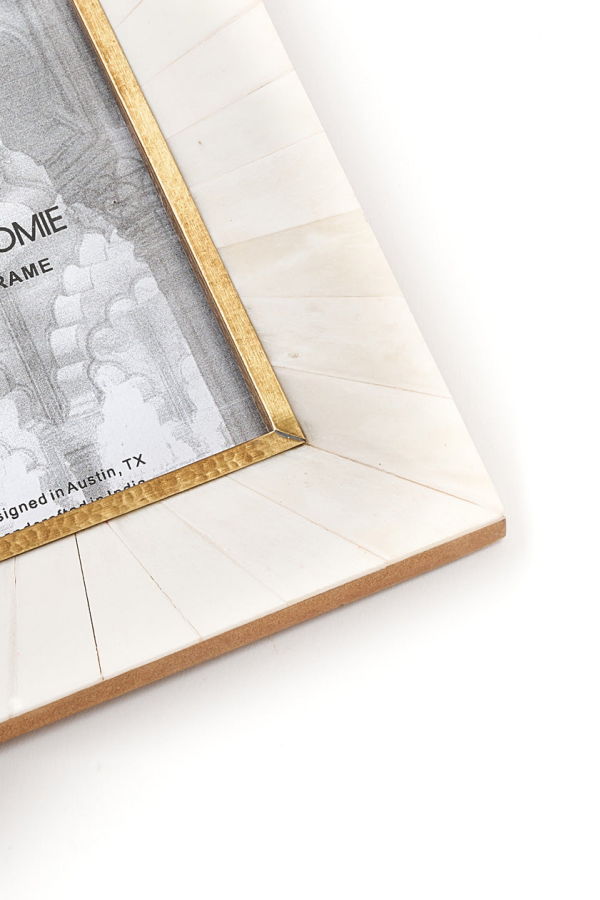 Matr Boomie Mukhendu 4x6 Picture Frame