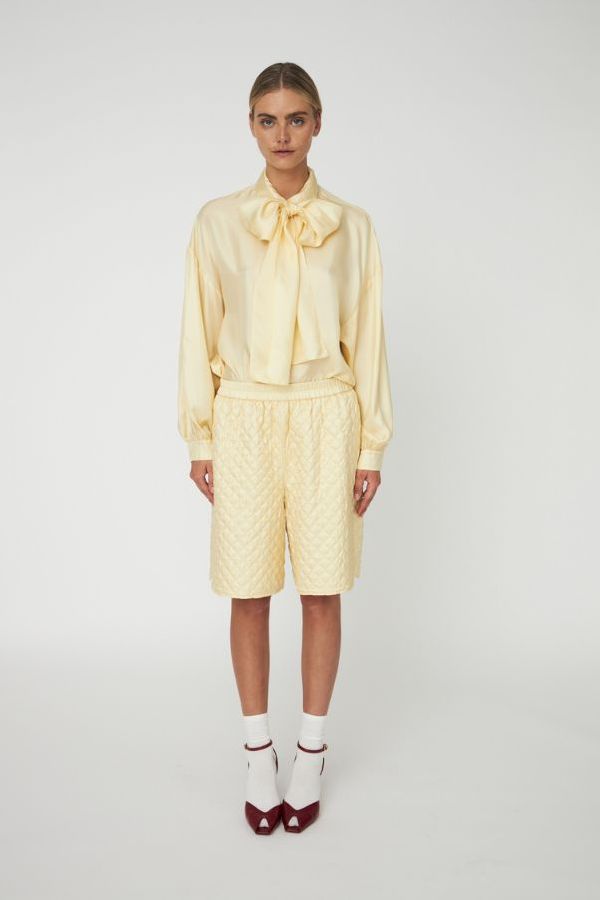 Stella Nova Quilted Silk Shorts - Soft Yellow
