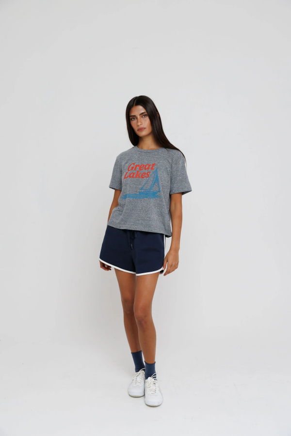 Sunny Somewhere Great Lakes Sailboat Everyday Tee