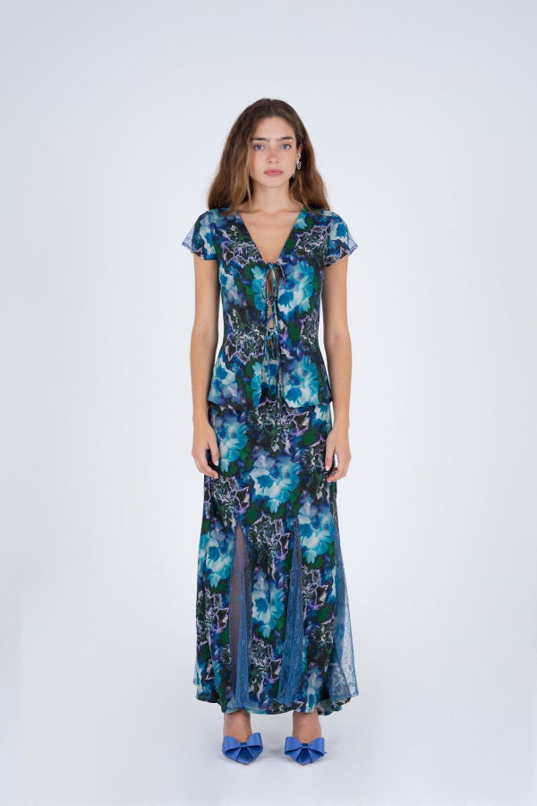 Carmensays Lotus Flower Print and Lace Top