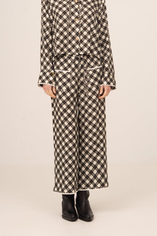 Carmensays Classic Betty Argyle-Inspired Geometric Print Pants - Black/White