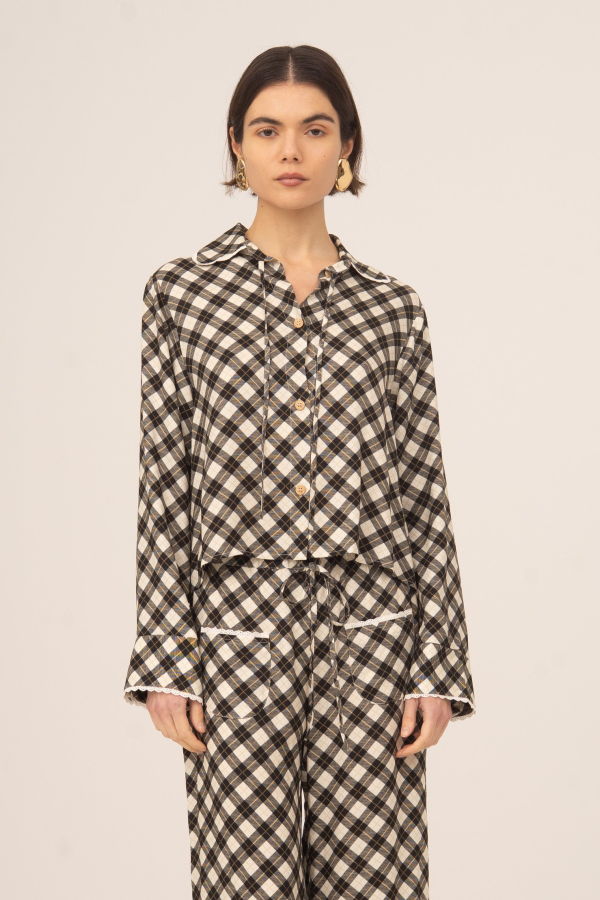 CARMEN SAYS Classic Betty Argyle-Inspired Geometric Print Shirt - Black/White
