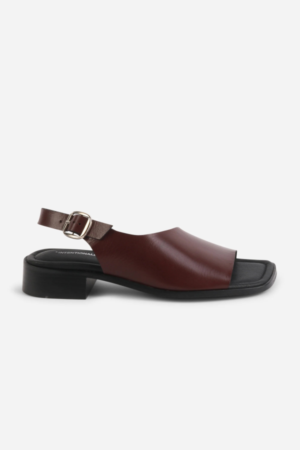 INTENTIONALLY __________. Alma Sandal - Cocoa