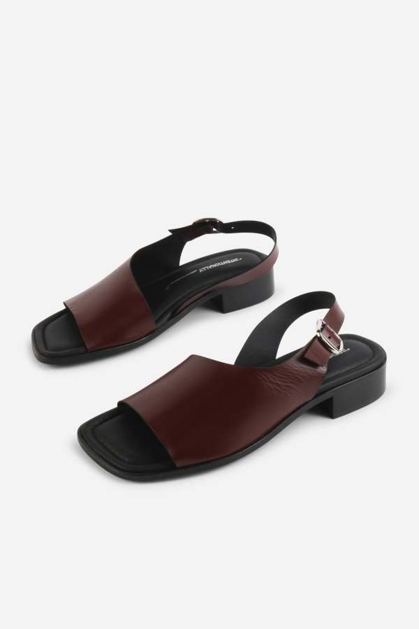 INTENTIONALLY __________. Alma Sandal - Cocoa