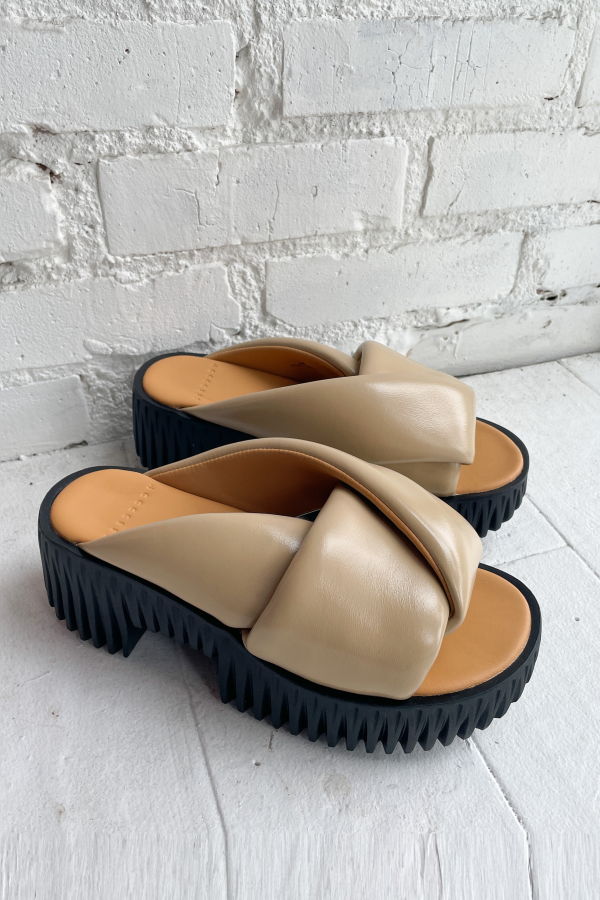 4CCCCEES Plia Anda Shoes - Skin