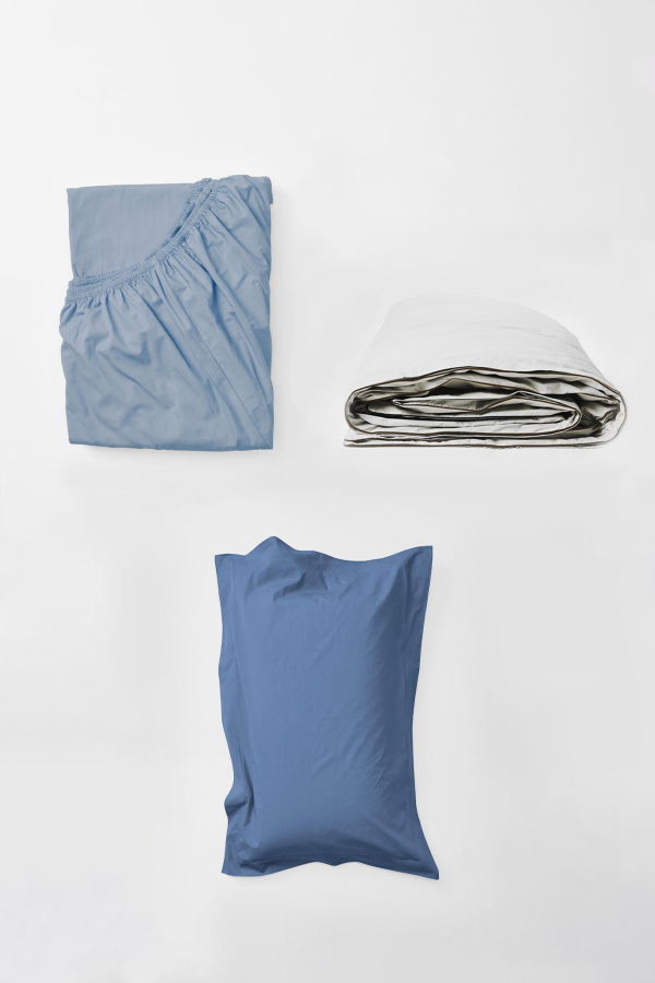 SUTRAM Knz Set of Half Blue and Contrast Edge, Prism with Carob Bedding Set
