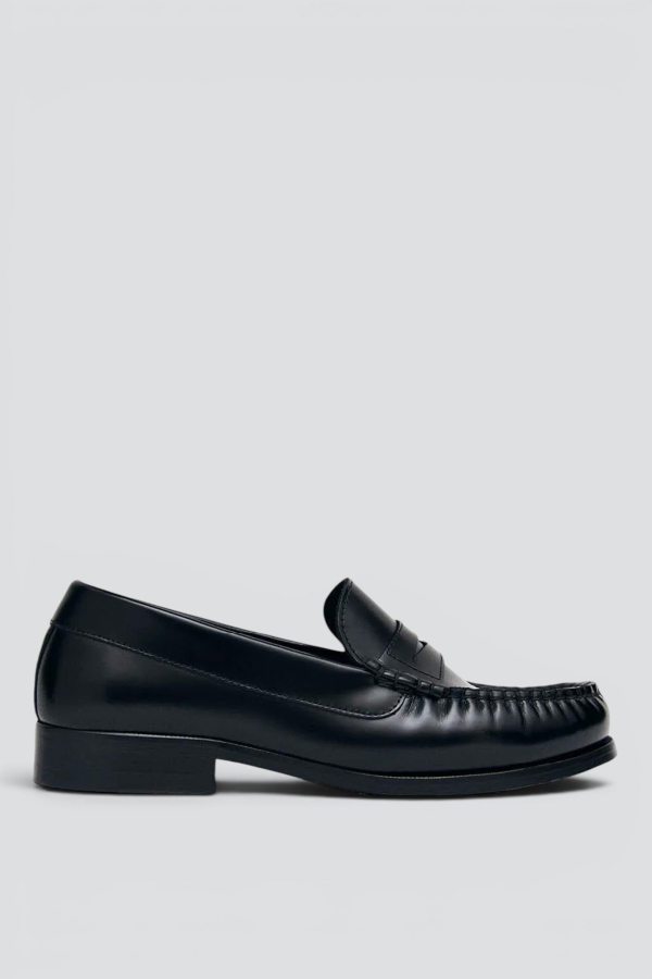 Alohas Leather Rivet Loafers