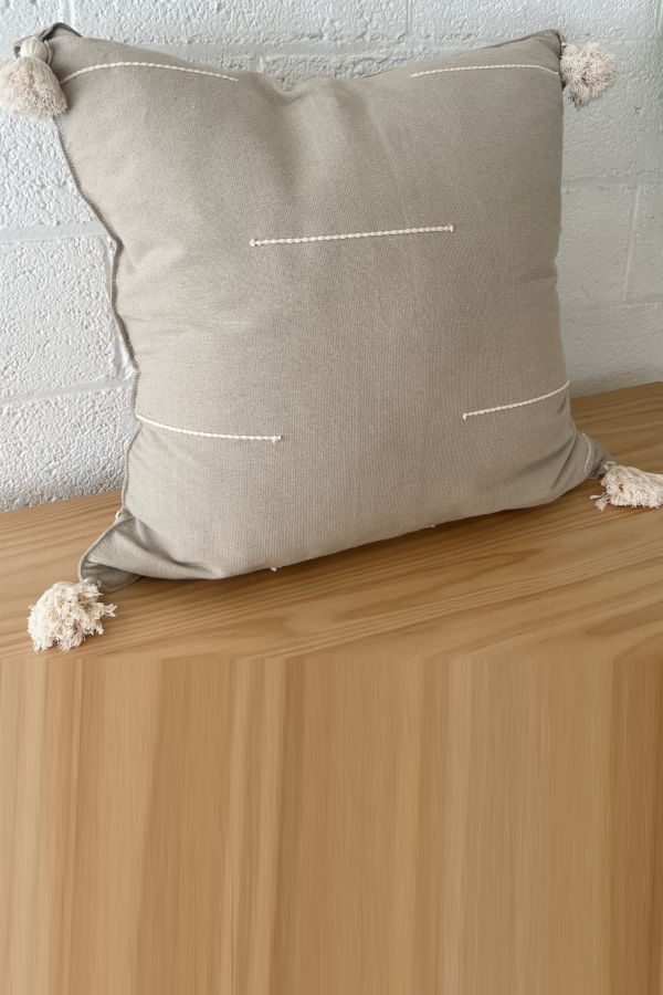 Loom Imports XL Cotton Tassel Pillow No. 4