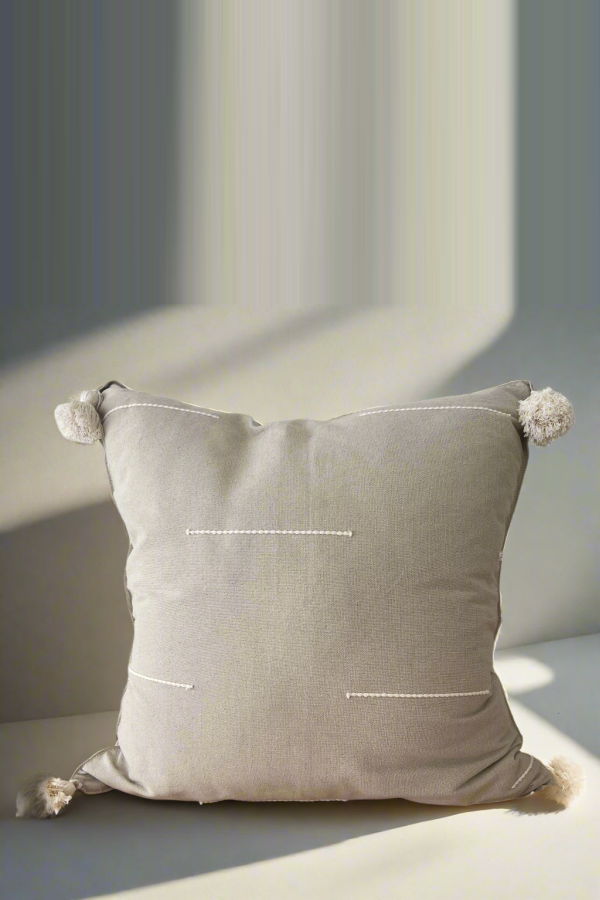 Loom Imports XL Cotton Tassel Pillow No. 4
