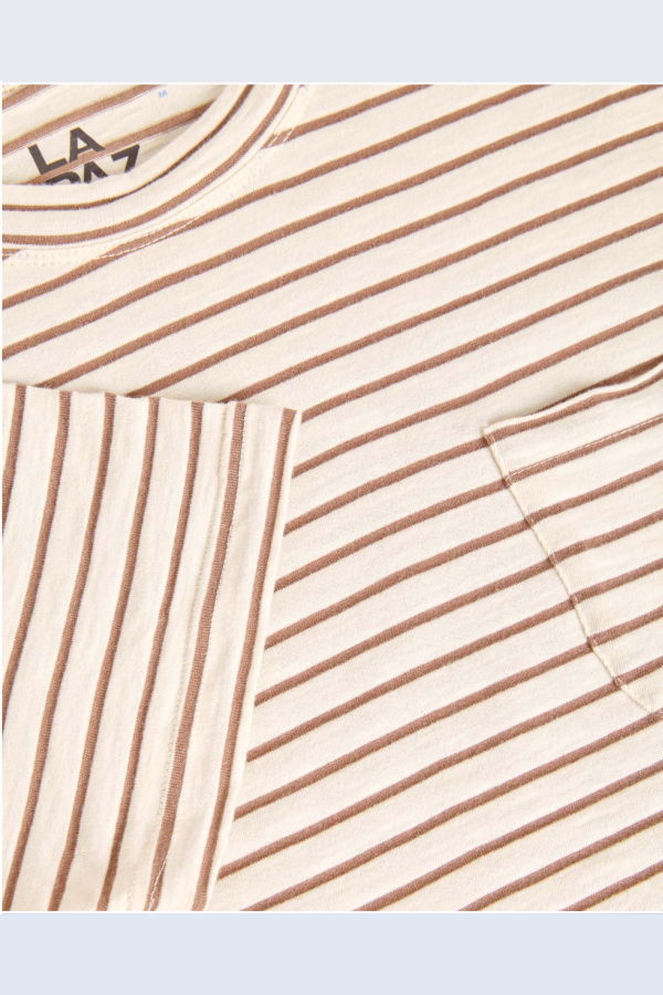 La Paz Guerreiro Pocket T-Shirt